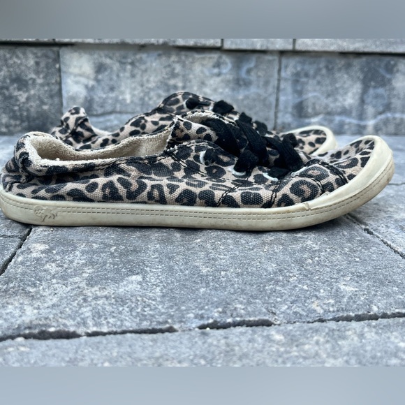 Jellypop Cheetah Print Slip-on Canvas Tennis Shoes - Picture 3 of 5